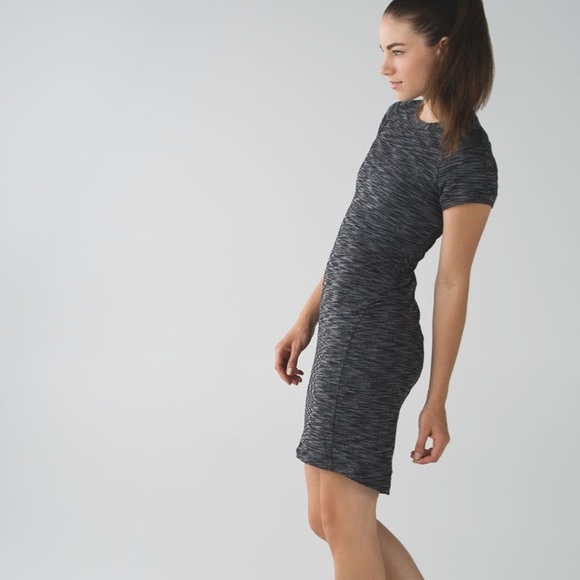lululemon athletica Dresses & Skirts - Lululemon &go Where-To Dress Size 2 Heathered Black